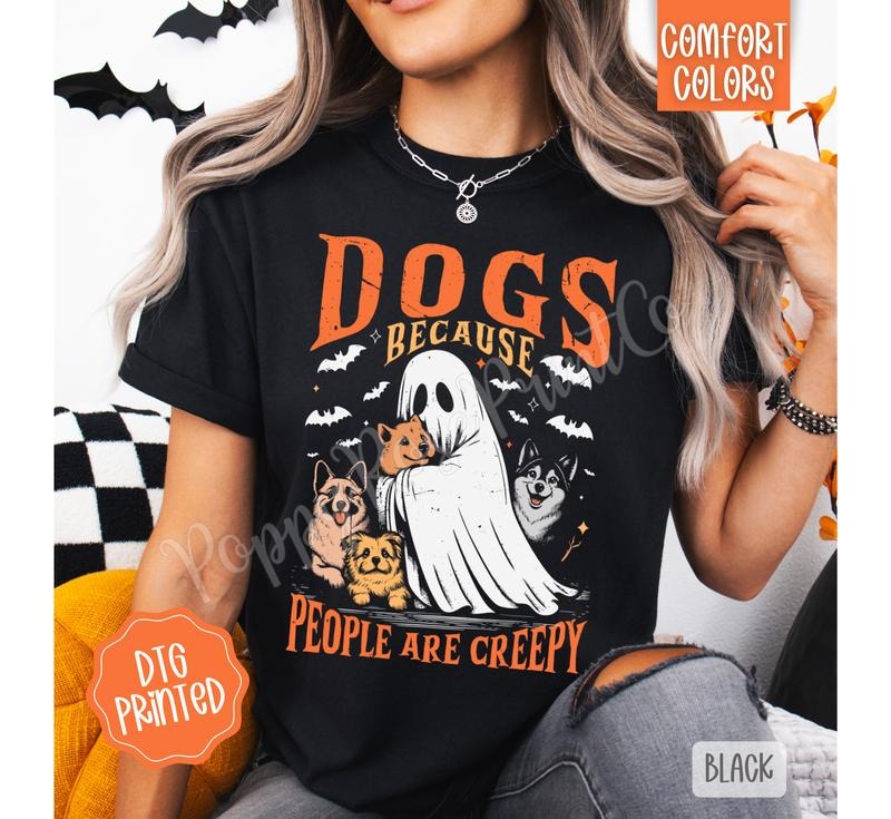 Halloween Dogs Comfort Colors, Trendy Women's FallTshirt