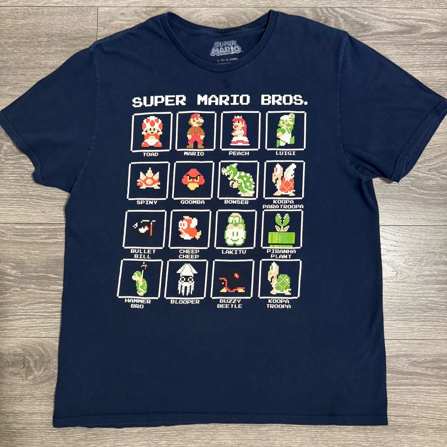 Nintendo Super Mario Bros Pixel Art Character Grid Navy Blue Graphic Tee Large