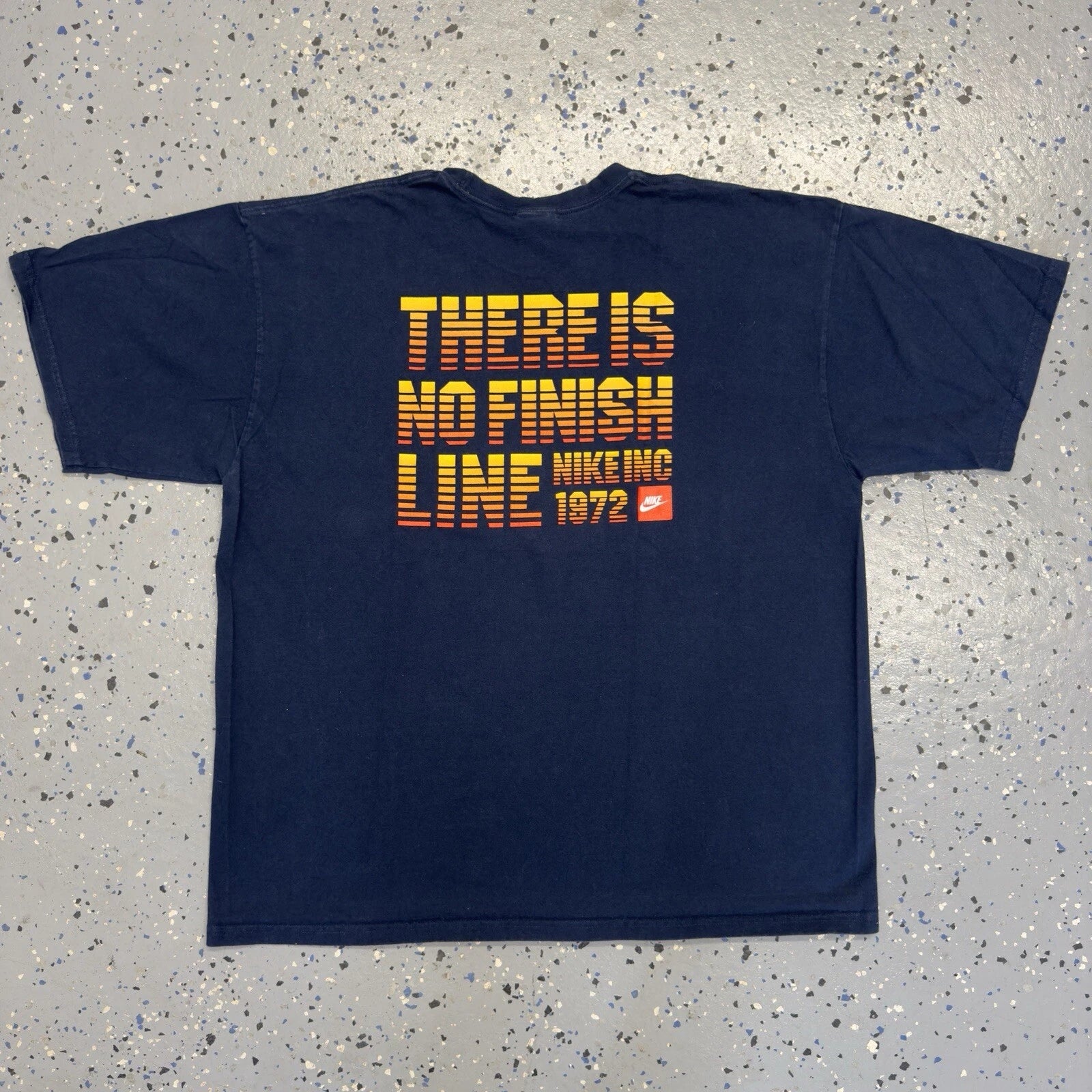 Vintage Y2K Nike Silver Tag There Is No Finish Line Graphic Shirt XXL