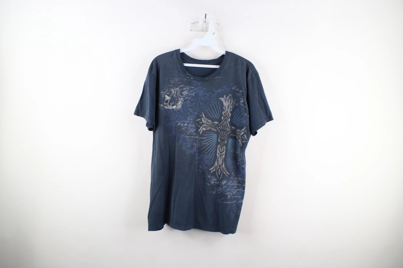 Vintage Y2K Streetwear Mens Medium Thrashed Skull Cross MMA UFC Fighting T-Shirt