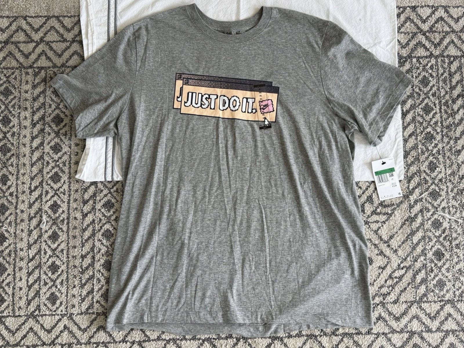Nike Mens Just Do It Pixel Graphic T-Shirt XL Grey HF0460-063 NWT Y2K Art