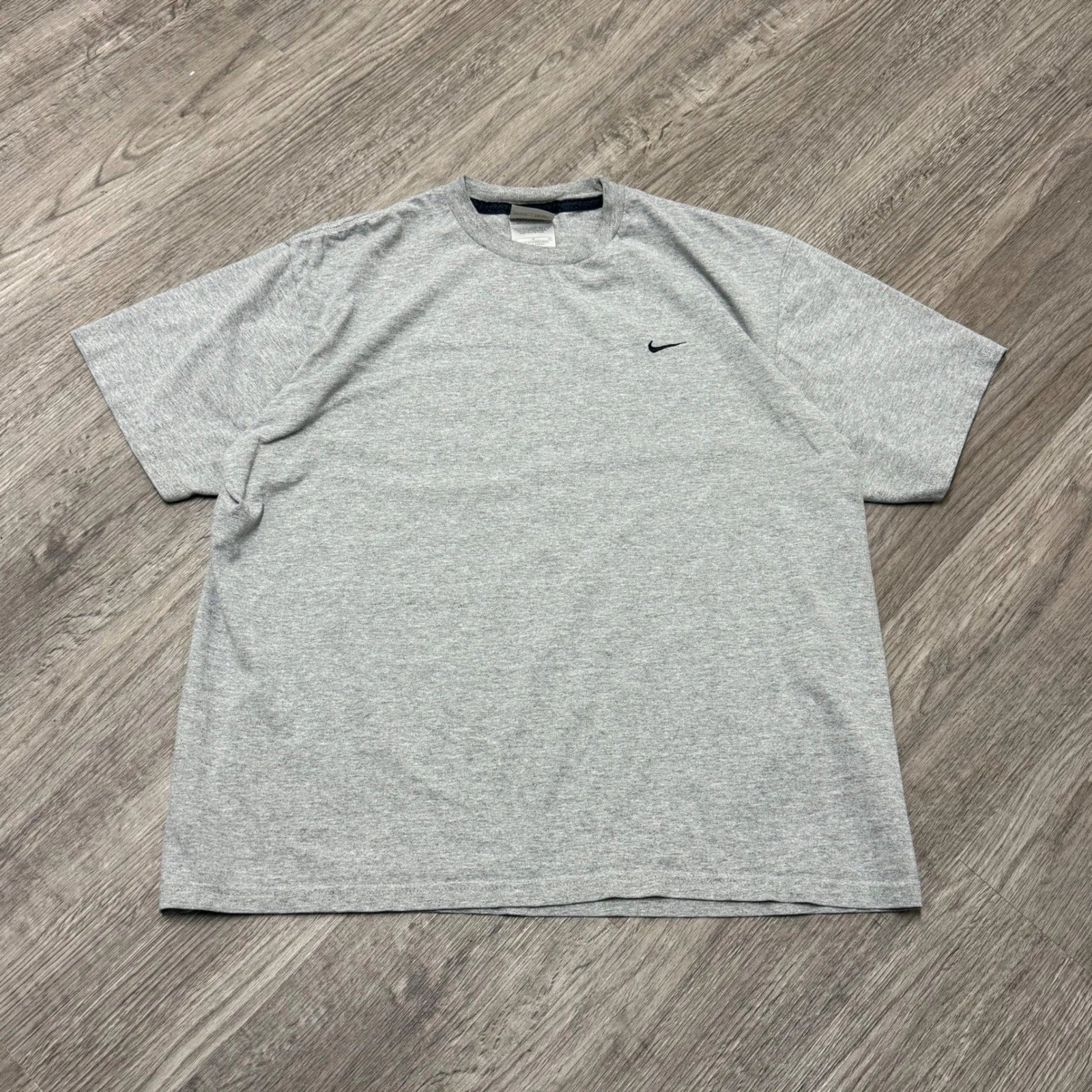 Vtg Nike Mens T-Shirt Medium Gray Short Sleeve Y2K Embroidered Swoosh RN 56323
