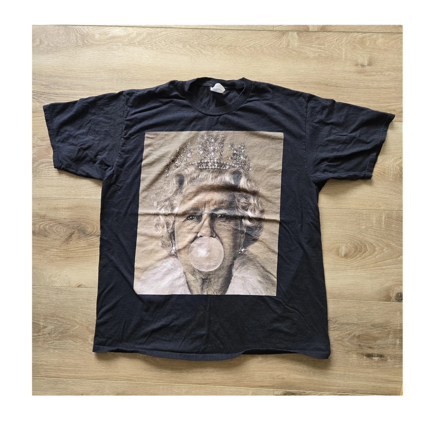 Michael Moebius Queen Elizabeth II Bubblegum Pop Art T-Shirt Black XL Port & Co
